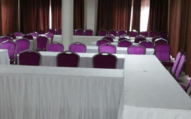 Makan Hill Resort Hotel