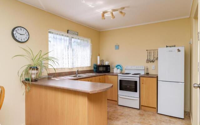 Hibiscus House - Mangawhai Heads Holiday Home