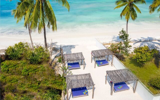 Shanuo Beach Bungalows