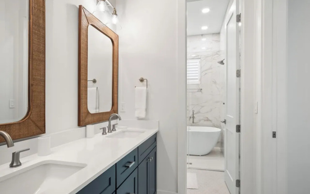 Serenity Shore 305 SOU