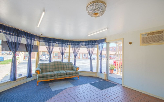 Centralia Motel near Downtown