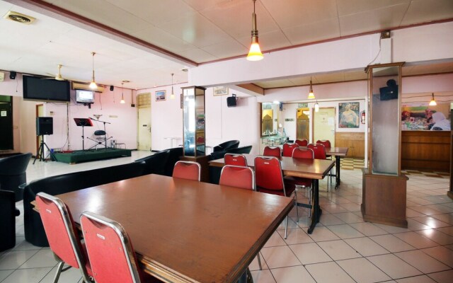 Airy Regol Moch Ramdan 96 Bandung