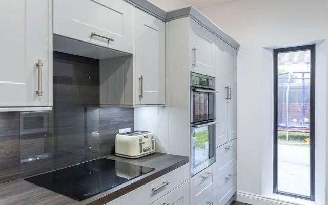 House located in Leigh on sea