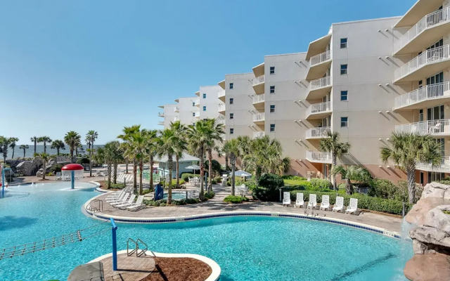 Waterscape Condominiums