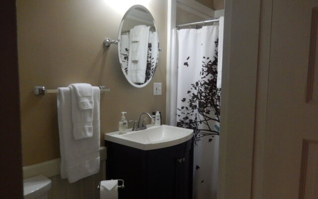 Mountain Meadows Inn