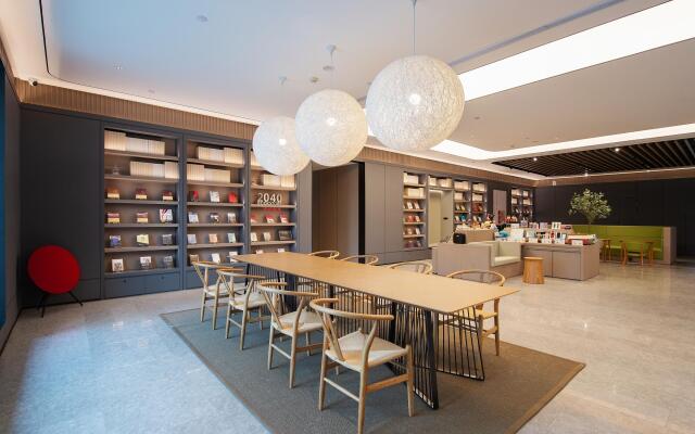 Ji Hotel Jiangnan Torch Building