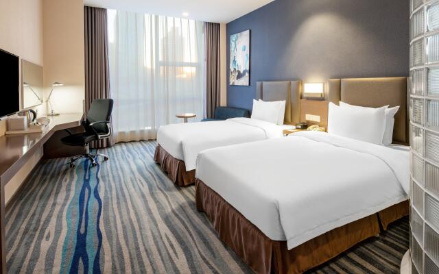 Holiday Inn Express Shenyang North Station by IHG
