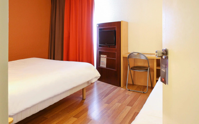 ibis Bourg Jasseron/Teyssonge