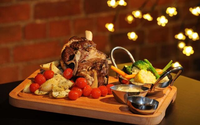 Cobb & Co Court Boutique Hotel