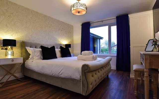 Wayside Lodge
