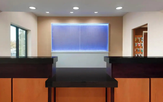 Fairfield Inn By Marriott Manchester