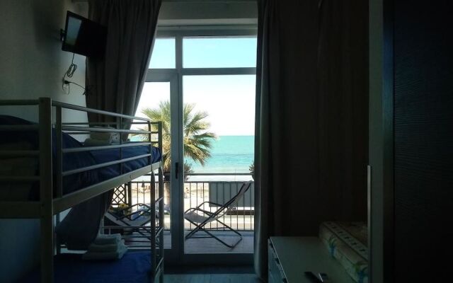 Riviera B&B