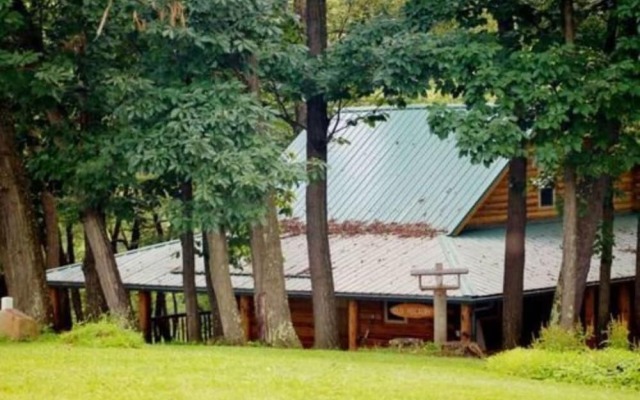 Diamond Lake Cabins