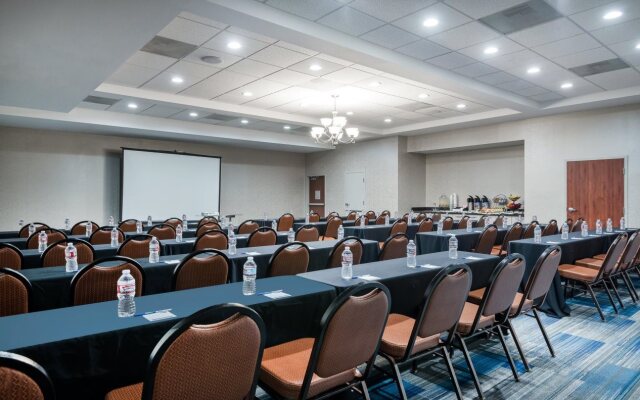 Holiday Inn Express and Suites Ontario Airport by IHG