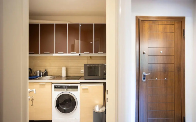 Modern 1-bedroom Retreat in Pangrati