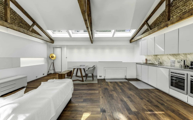 Luxury Loft-style Mews House