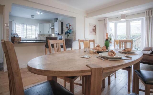 Sea Breeze Apt 3 - 2 Bedroom - Horton Beech