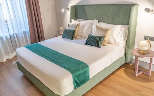 Castel Sant Angelo Luxury Rooms & Tour