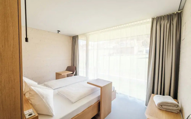 Stock & Stein Lodges