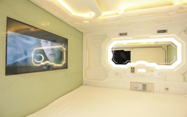The Yellow Capsule Cancun Close to Airport