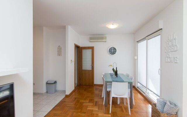 Apartment Mirela