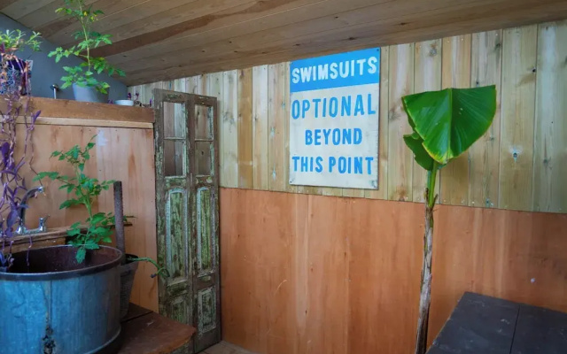 Hapus Hideaway Retreat Site, Sleeps 29