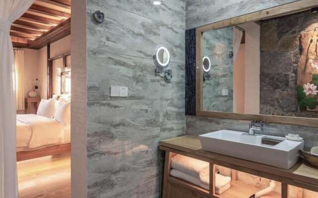 Floral Hotel Yuxi Fuxianhu Bolianchen