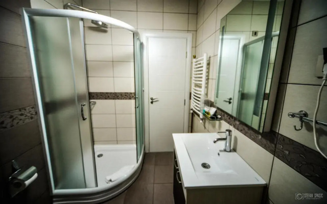 Garni Hotel 018 In