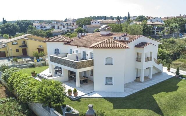 Martin - Modern - A4