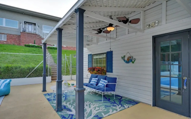 4 Mi to Downtown Chattanooga: Vibrant Studio