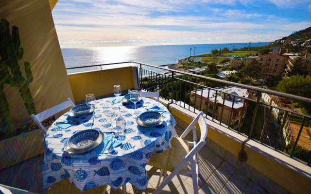 Blue Sky Apartment by Wonderful Italy