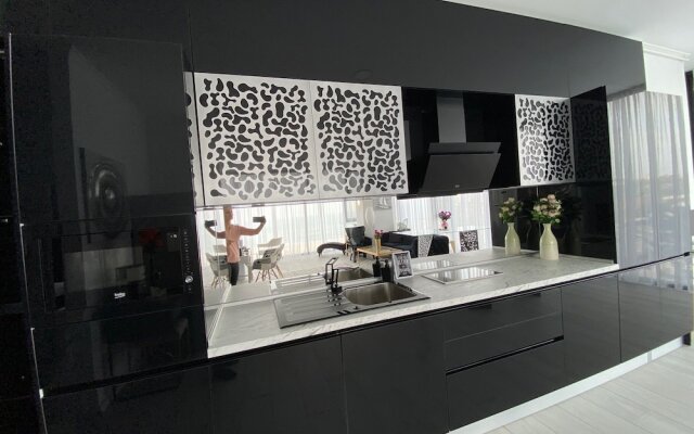 Maritimo Luxury ApartHotel