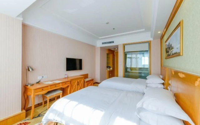 Vienna Hotel – Guest Rooms – Urumqi