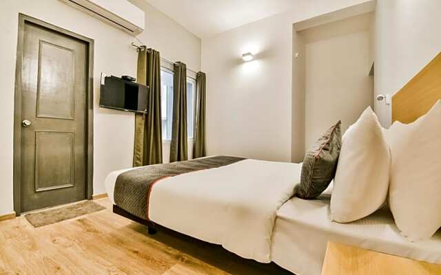 OYO Townhouse 182 Menka