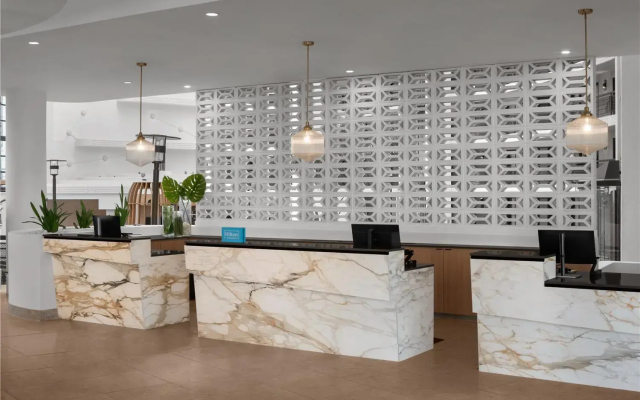 Embassy Suites by Hilton Phoenix Biltmore