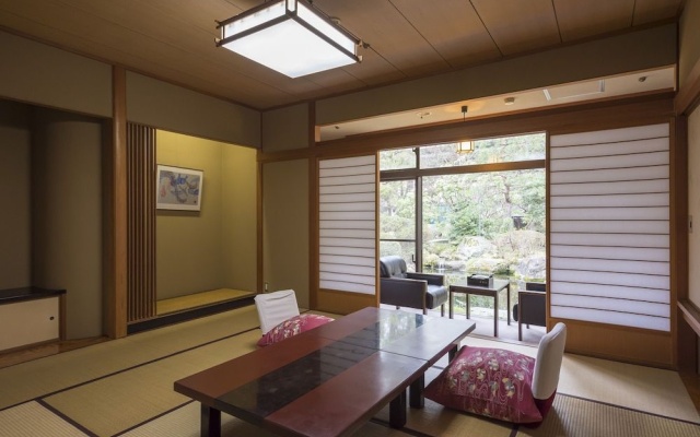 Awazu-Spa Tourist Hotel Kitahachi – Guest Rooms – Komatsu