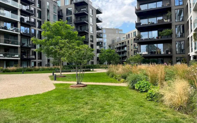 Exclusive Apartment - Water Front View