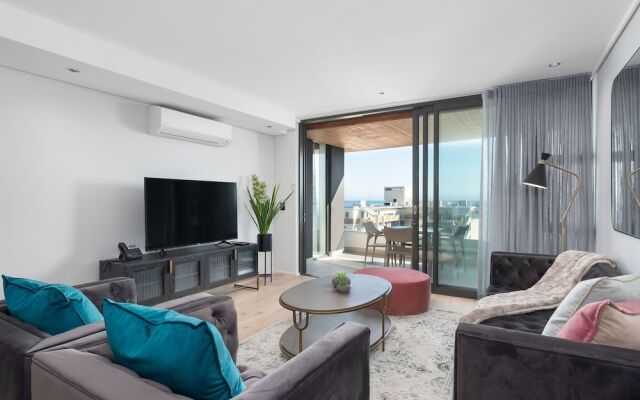 Cosmopolitan Luxury Serviced Apartments