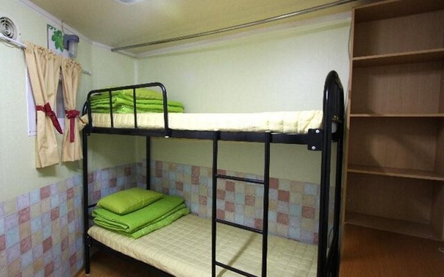 Dongdaemun wellbeing hostel