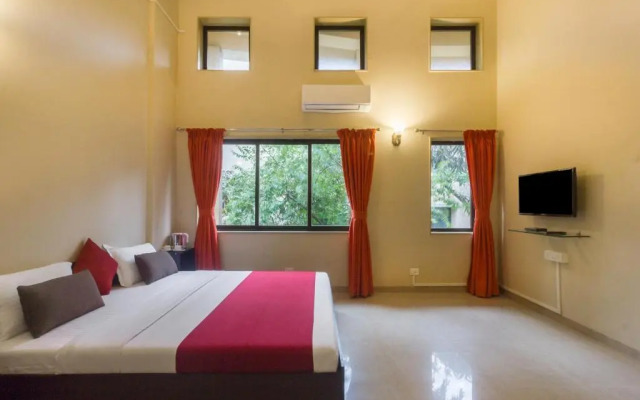 Center 1 Suites