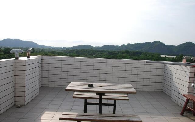 Yujing Warm Breezewarm x Sunny Sky Homestay