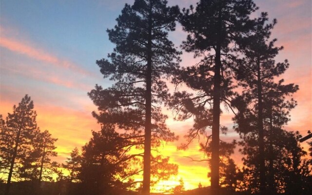 028 - Sunset Mountain Retreat