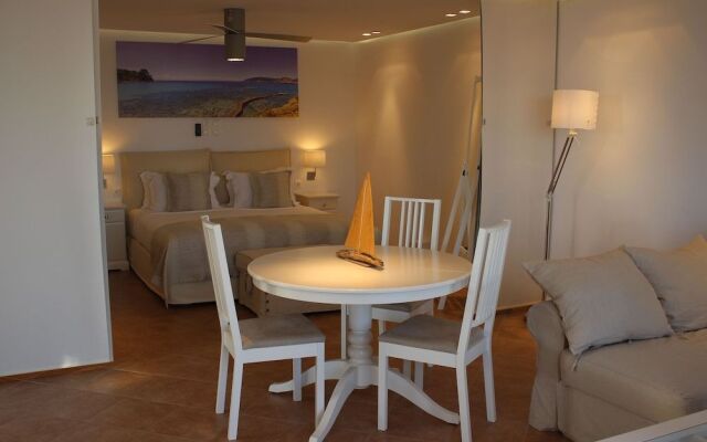 The Infinity 180 Luxury Suites - Adults Only
