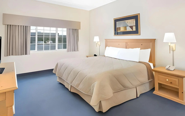 Cobblestone Suites Oshkosh