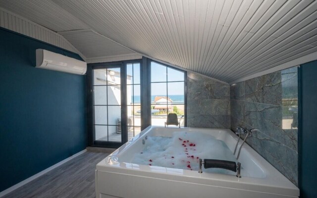 Hazal Hotel