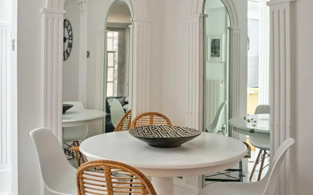 Stylish 3 bedroom town house