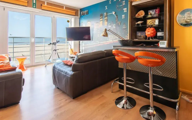 Vintage Apartment With sea View in Ostend