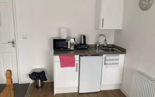 Charming 1-bed Studio in Coventry