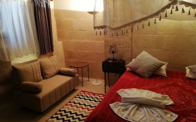 Cronos Cappadocia Cave Hotel