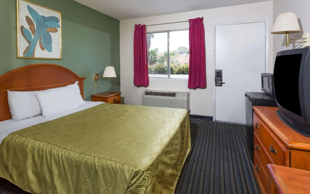 Days Inn by Wyndham San Bernardino Casino